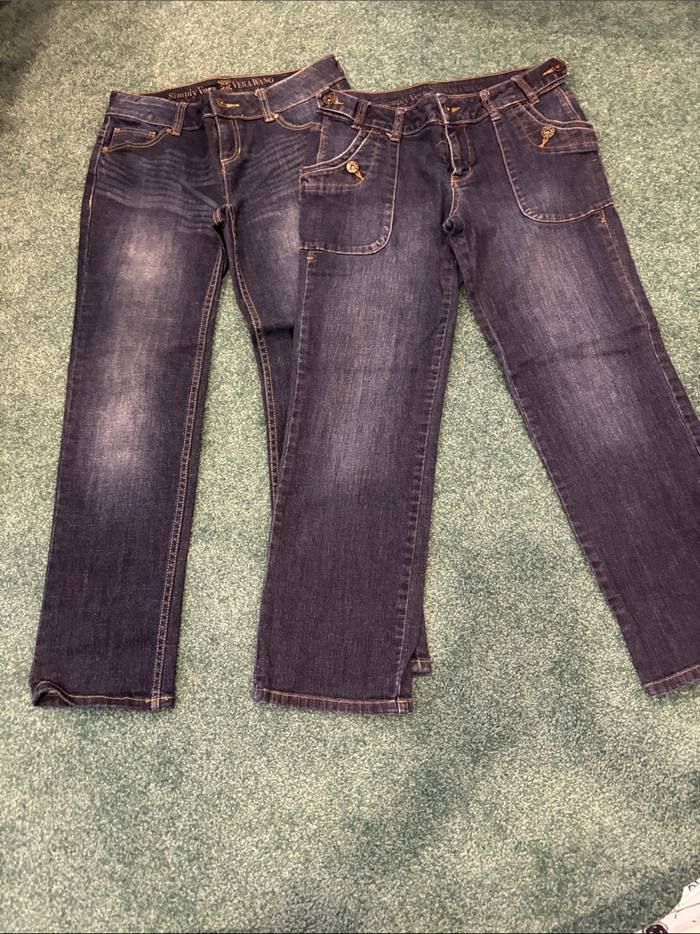 Simply Vera Vera Wang Size 6 Straight Leg Jeans Bundle Dark Wash 28x26 - Picture 1 of 3